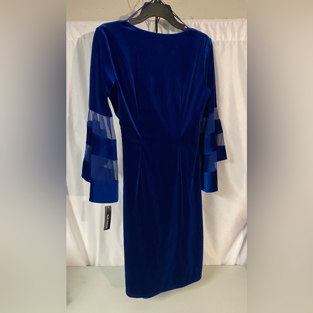 Dress - Picture 4 of 5
